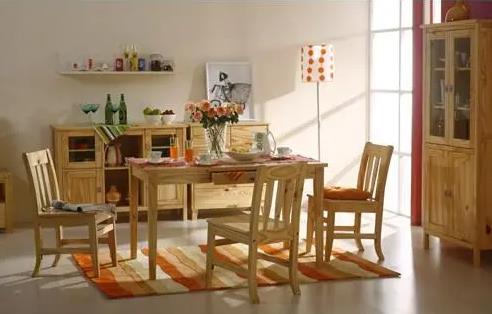 松木家具怎么樣，松木家具的優(yōu)缺點(diǎn)有哪些？