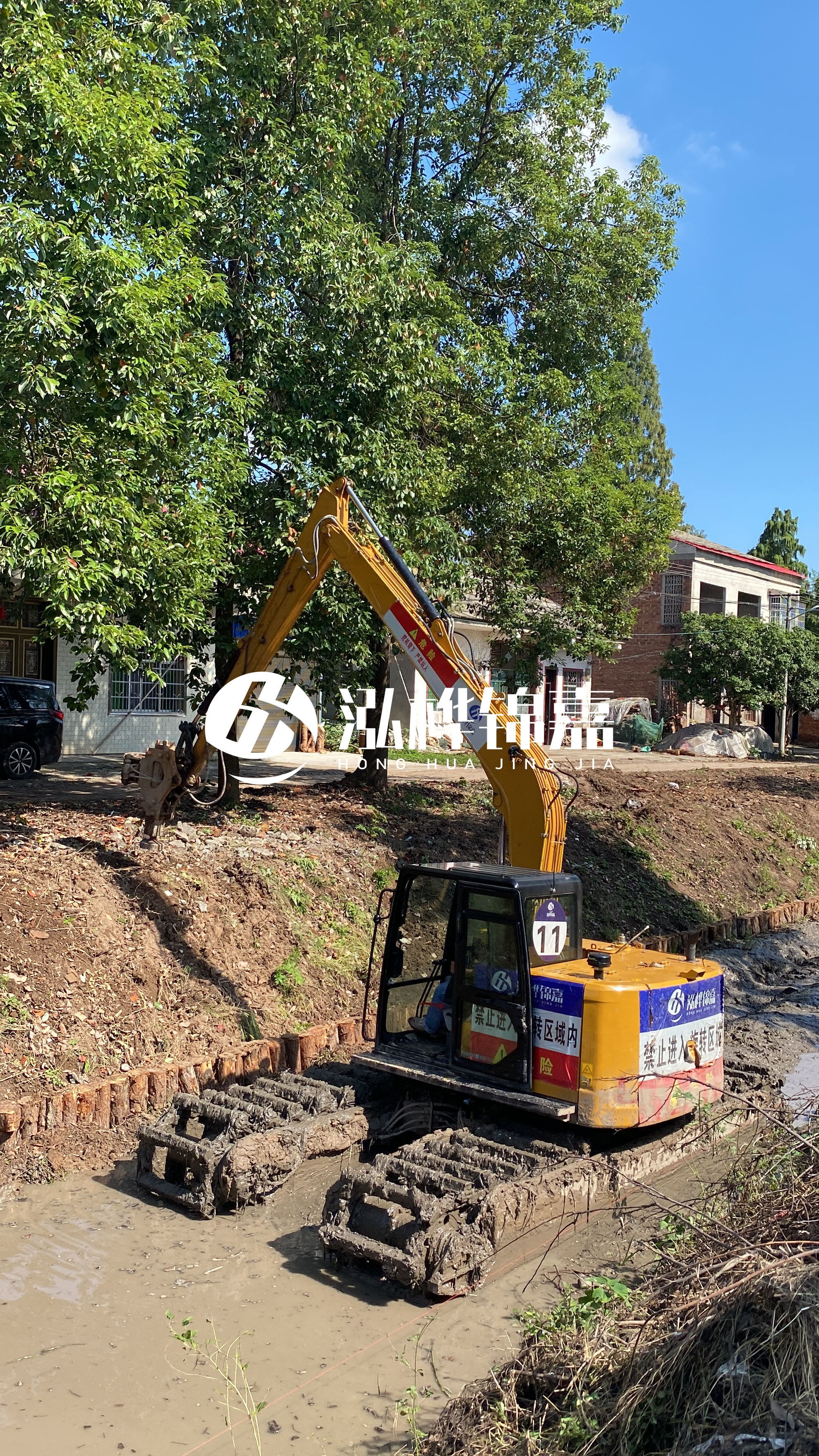 挖機壓松木樁可行嗎？真相在這里？