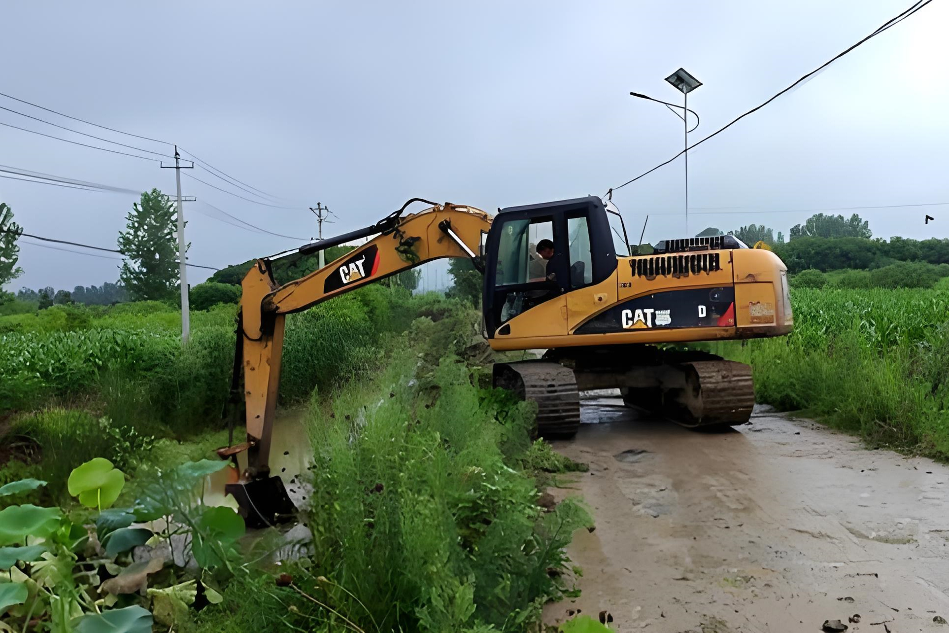 長(zhǎng)沙水挖清淤團(tuán)隊(duì)泓樺錦嘉-沼澤地清淤費(fèi)用大概是怎樣計(jì)算的？?