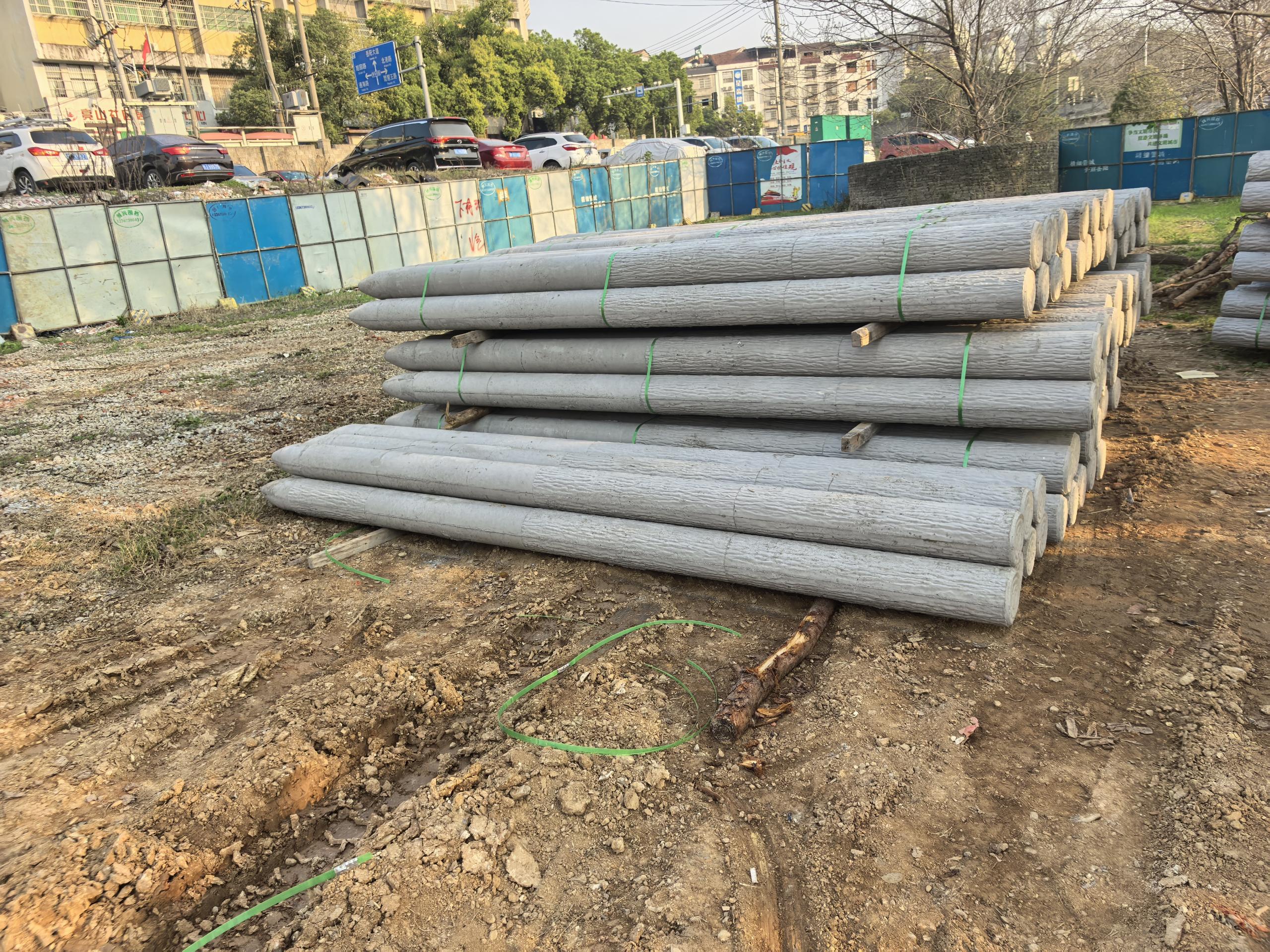 水泥仿木樁廠家泓樺錦嘉 - 水泥仿木樁適合用在河道護(hù)岸嗎？?