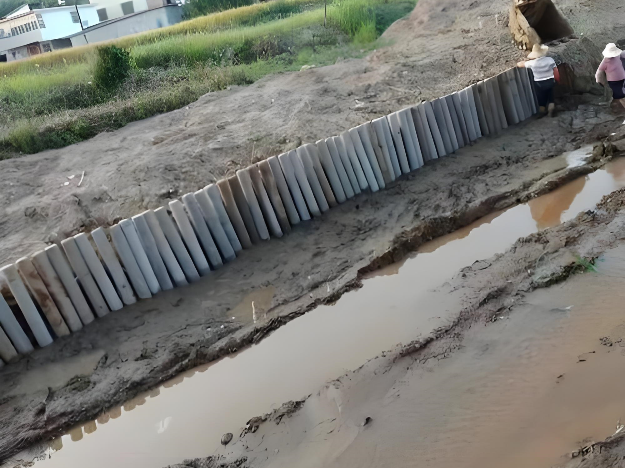 水泥仿木樁施工隊泓樺錦嘉 - 水泥仿木樁為什么有空心也有實心的？